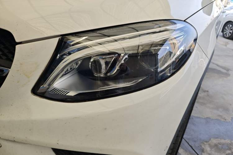 Used Mercedes-Benz GLE Coupe 2017 GLE 450 AMG 4MATIC Coupe SUV
