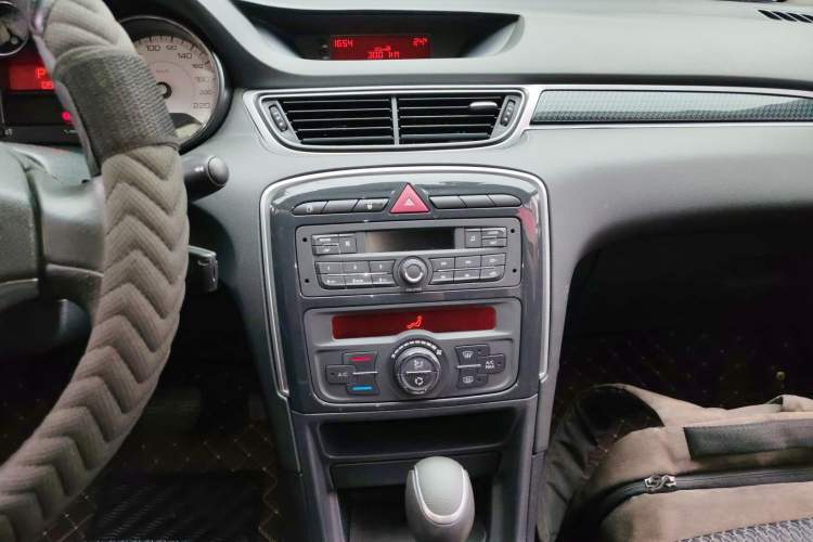 Used Peugeot 308 2014 Enjoyment Edition Classic 1.6L Automatic Fashion Model
