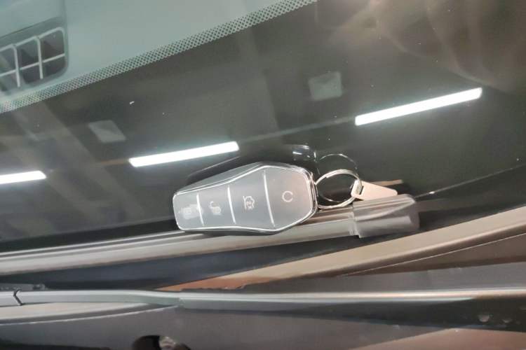 Used BYD Qin PLUS 2025 DM-i Smart Drive 55KM Leading Model
