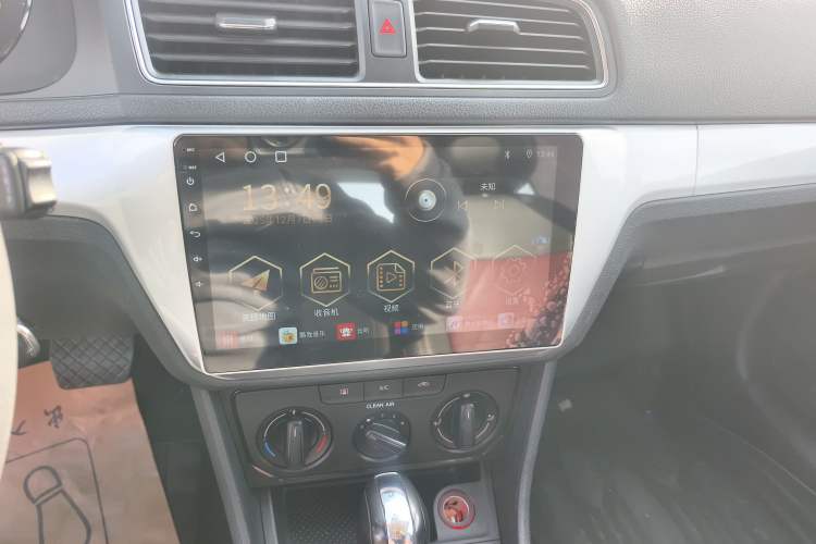 Used Volkswagen Gran Lavida 2017 1.6L Automatic Fashion Edition
