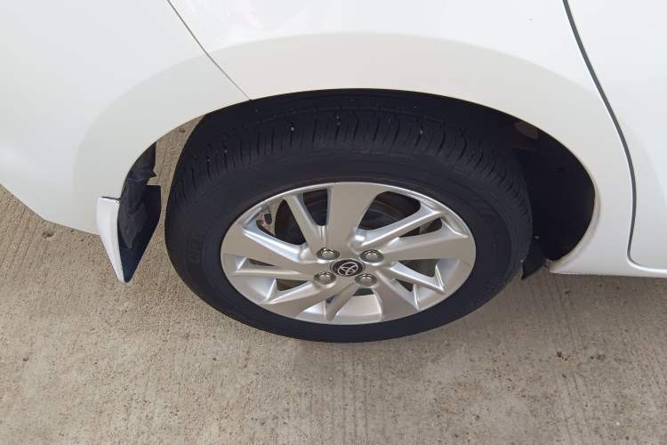 Used Toyota YARiS L 2019 1.5E CVT Dynamic Edition China VI compliant
