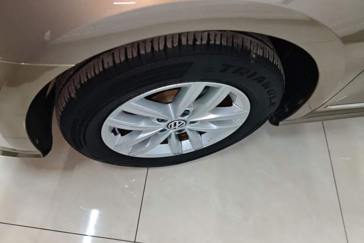 Used Volkswagen Passat 2016 330TSI DSG Luxury Edition
