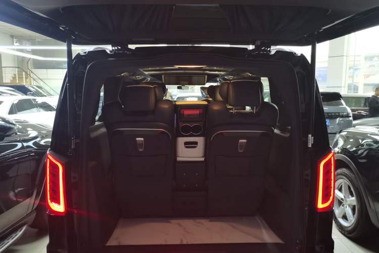 Used Mercedes-Benz Vito 2023 2.0T Business Version 7 Seats