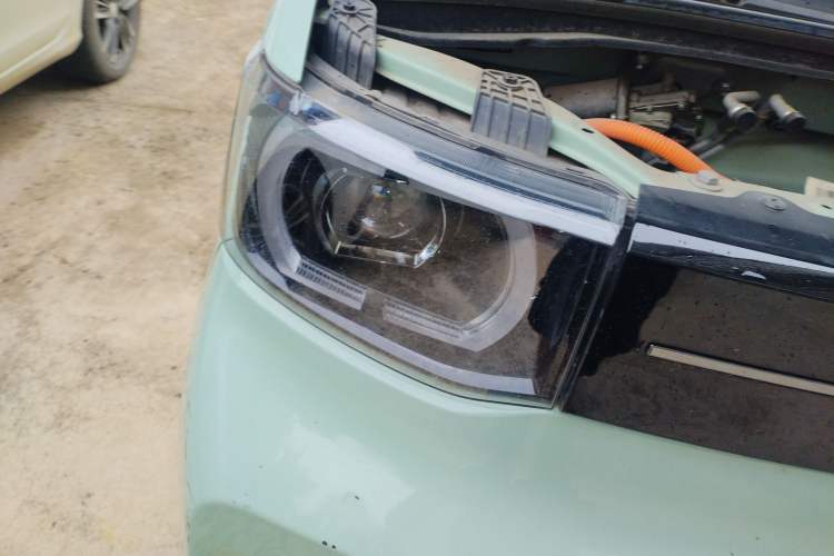 Used Wuling Hongguang MINIEV 2022 Macaron Fashion Model Lithium Iron Phosphate
