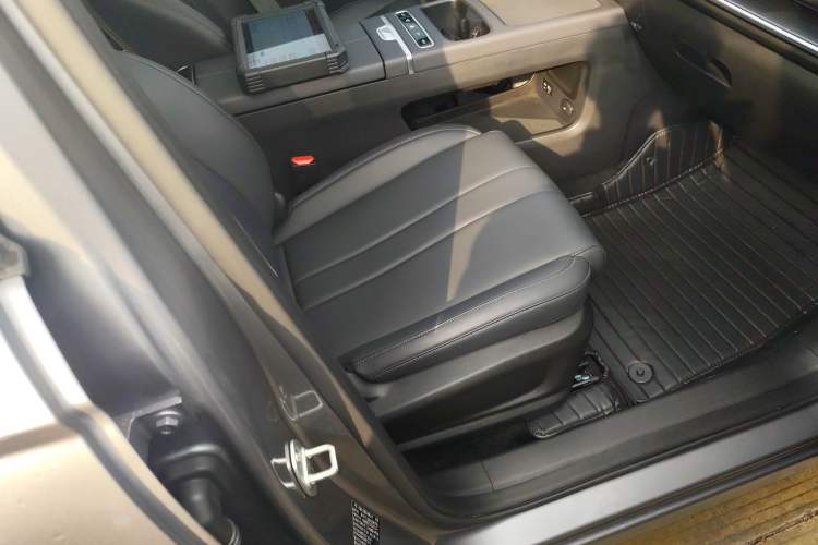 Used Chery Tiggo 7 C-DM 2025 1.5T 120KM Luxury Trim
