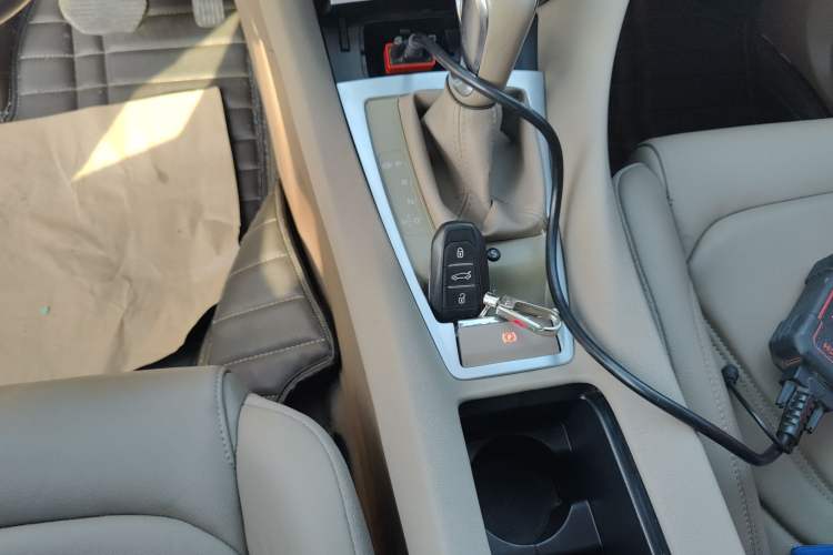 Used  5LS 2014 1.6T Luxury Edition THP160
