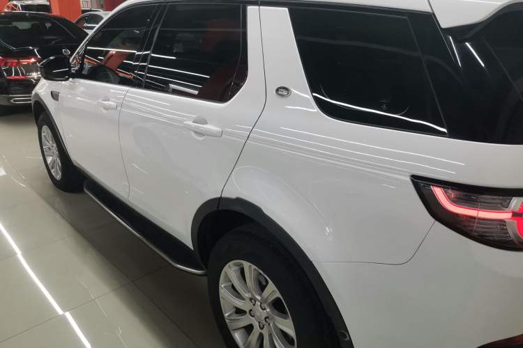 Used Land Rover Discovery Sport 2019 240 PS PURE Edition China VI Standard