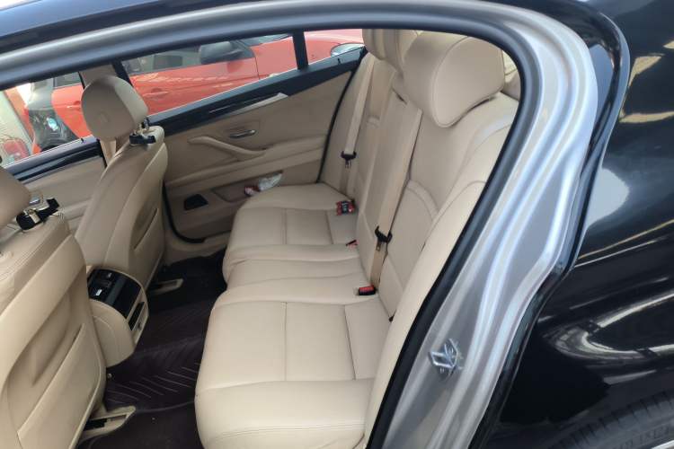 Used BMW 5 Series 2014 525Li Luxury Design Package
