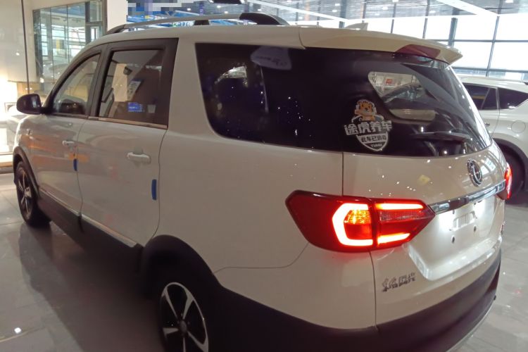 Used Dongfeng Fengon 370 2020 S370 1.5L CVT Luxury Model 5 Seats