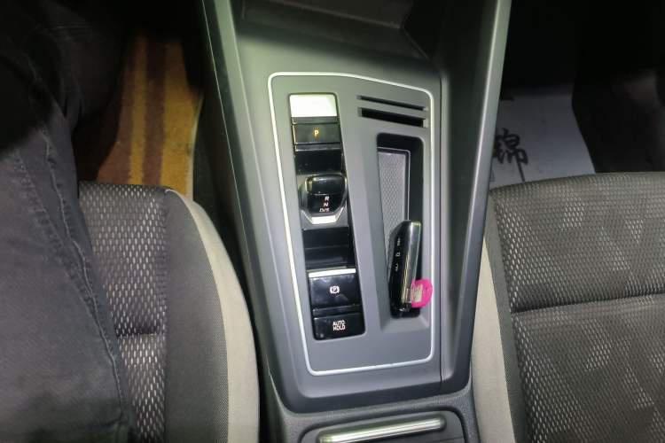 Used Volkswagen Golf 2023 200TSI DSG