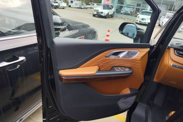 Used Hongqi HQ9 2023 2.0T Smart Connect Flagship Edition