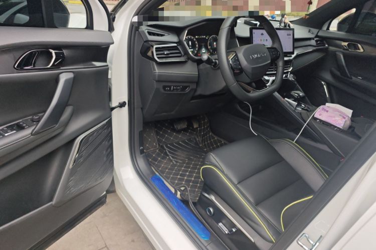 Used Lynk & Co 06 2023 Remix 1.5T Dynamic Halo
