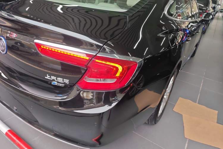 Used Buick LaCrosse 2018 30H Elite Edition
