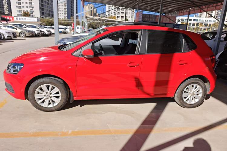 Used Volkswagen Polo 2016 1.4L Automatic Trendy Model
