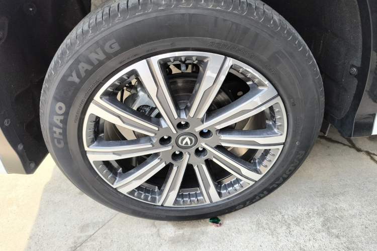 Used Changan CS75 PLUS 2024 3rd Generation Champion Edition 1.5T Intelligent Drive Dynamic Model
