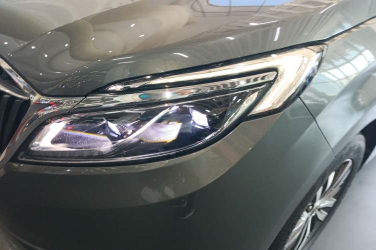 Used Buick GL8 2017 ES 28T Luxury Model China V Standard
