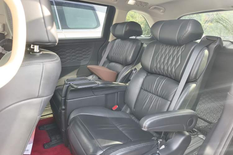 Used Honda Elysion 2022 2.0L eHEV Luxury Edition