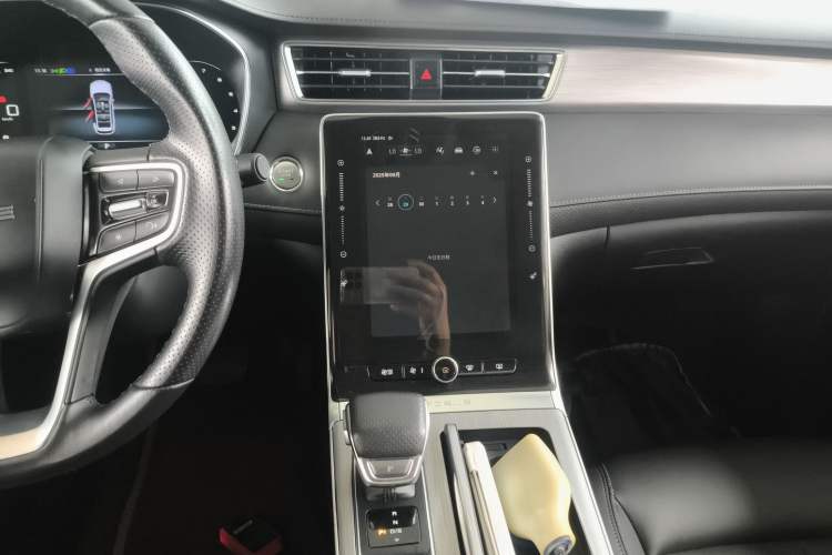 Used Roewe RX5 2020 PLUS 300TGI Automatic Ali National Trend Flagship Edition
