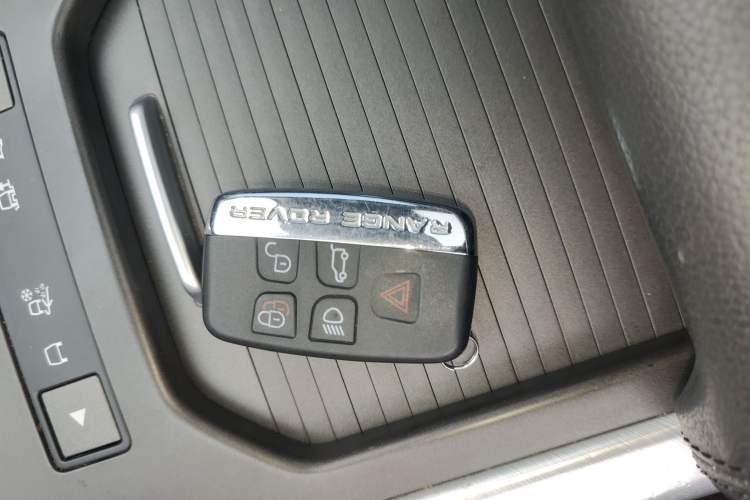 Used Land Rover Range Rover Evoque 2016 2.0T SE Smart Glow Edition