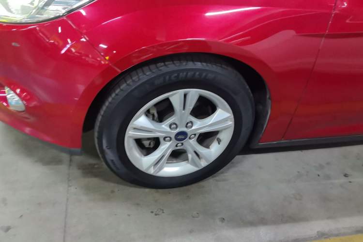 Used Ford Focus 2012 Hatchback 1.6L Automatic Fashion Edition
