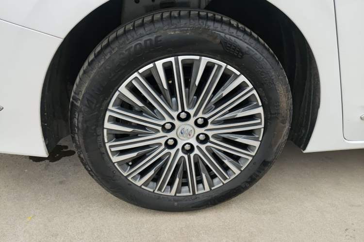 Used Buick GL8 New Energy 2024 Lu Zun Luxury Edition 7-Seater
