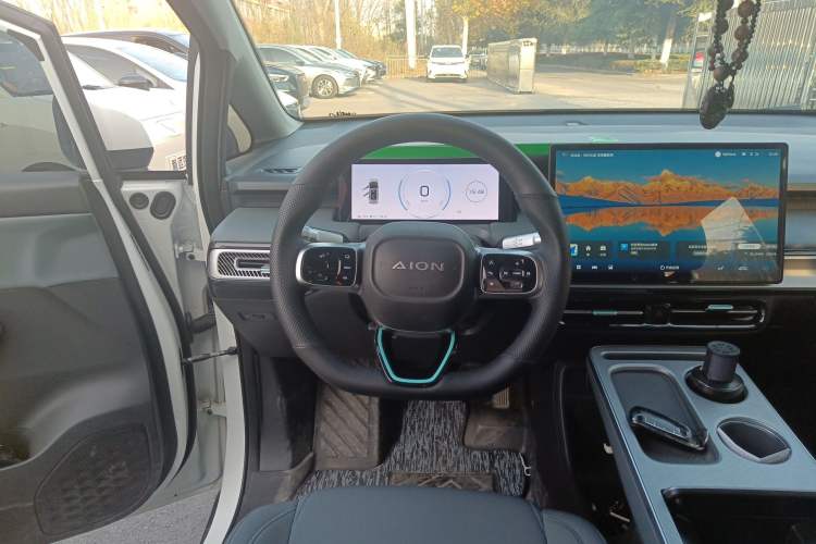 Used AION Y 2024 Younger