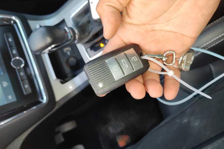 Used Roewe RX5 2019 20T Two-Wheel Drive Automatic 4G Connected Platinum Edition
