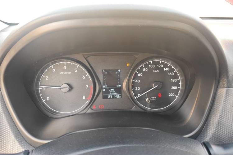 Used Hyundai Verna 2017 1.4L Manual Refreshed Version China V Standard
