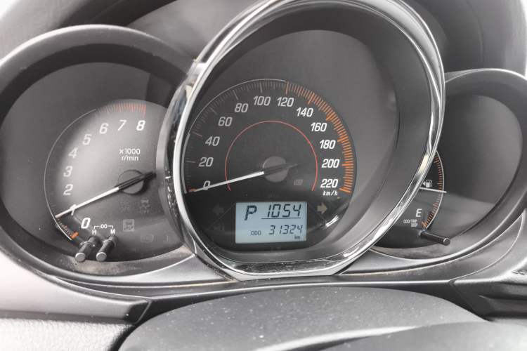 Used Toyota YARiS L 2020 X-Trail X 1.5L CVT Leading Edition
