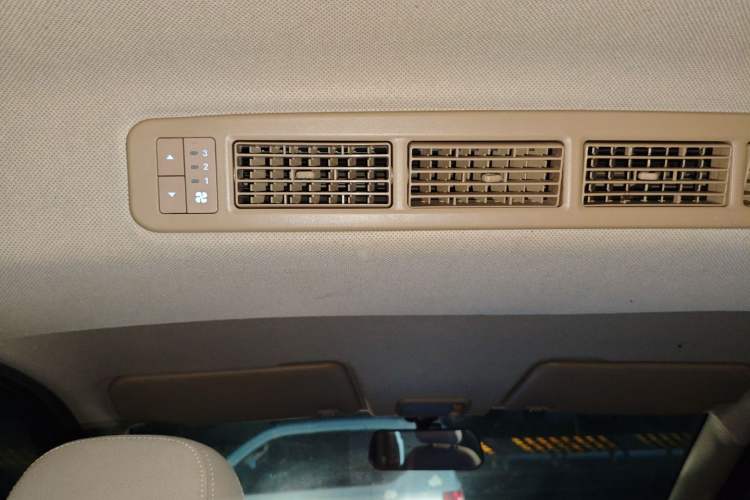 Used Wuling Hongguang 2019 1.5L S Standard Version China VI LAR
