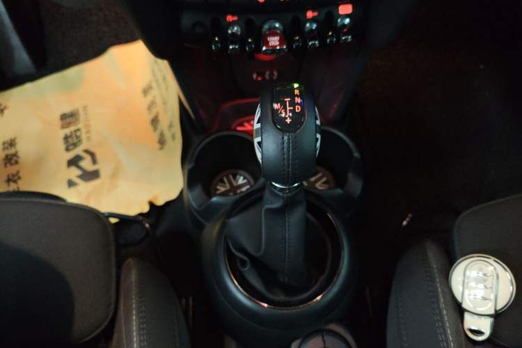 Used  MINI 2016 1.5T COOPER
