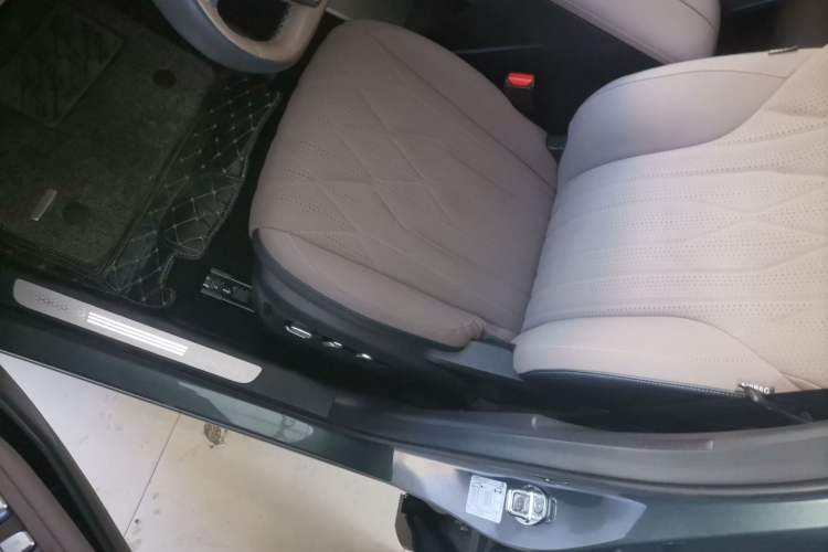 Used Chery Tiggo 8 PLUS 2025 290TGDI DCT Prestige 5-Seater