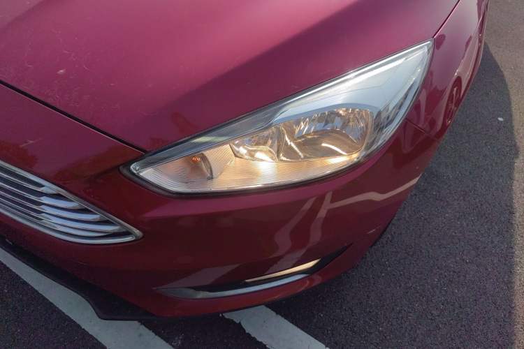 Used Ford Focus 2018 Sedan Classic EcoBoost 180 Automatic Elite Model