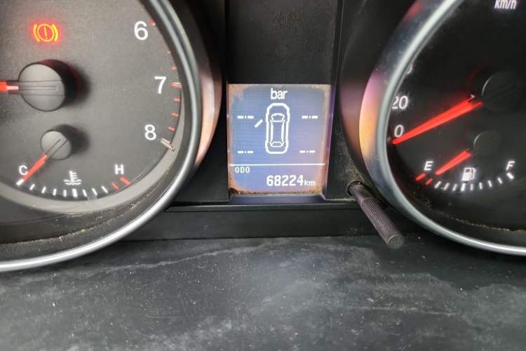 Used Haval H6 2013 Upgraded Model 1.5T Manual Two-Wheel Drive Elite Version
