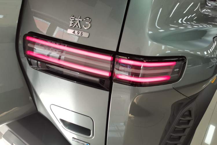 Used  Titanium 3 2025 501KM All-Wheel Drive Intelligent Driving Ultra Version
