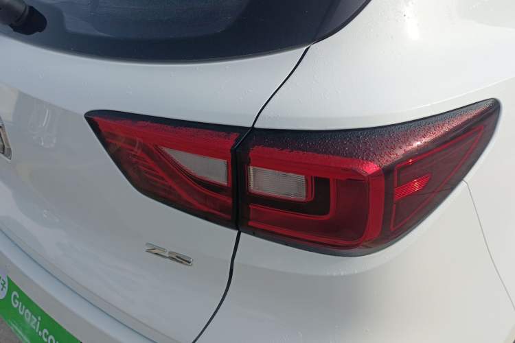 Used MG ZS 2017 1.5L Automatic Luxury Edition
