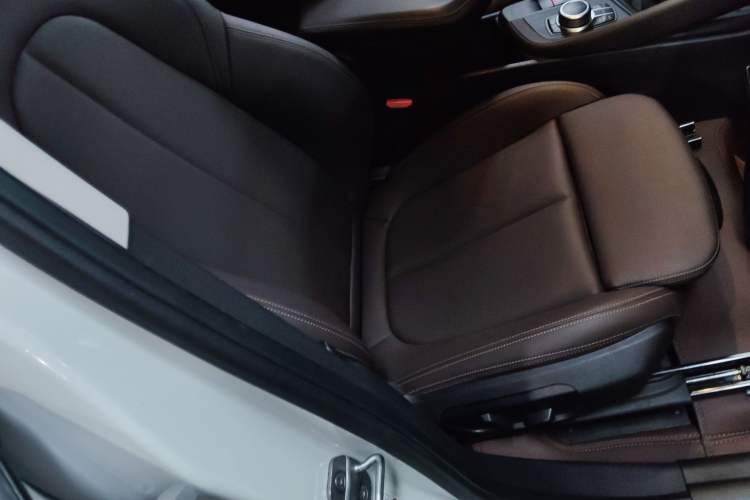 Used BMW X1 2020 sDrive25Li Leading Model
