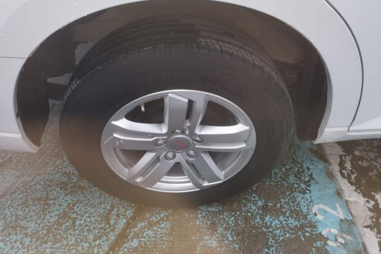 Used Wuling Hongguang PLUS 2020 1.5L Manual Comfort 7-Seater
