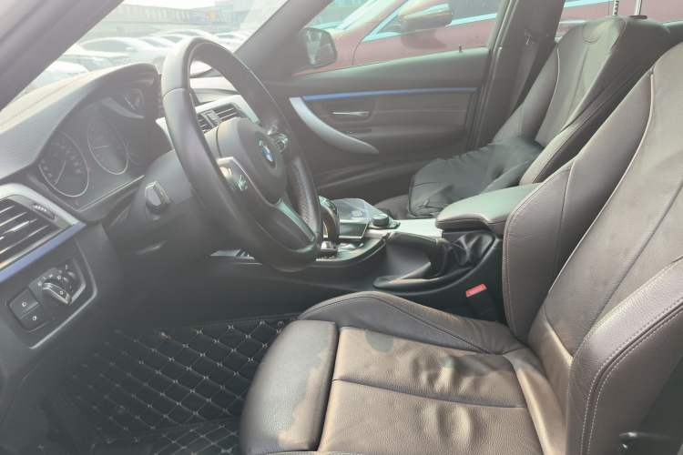 Used BMW 3 Series 2019 320i M Sport Package
