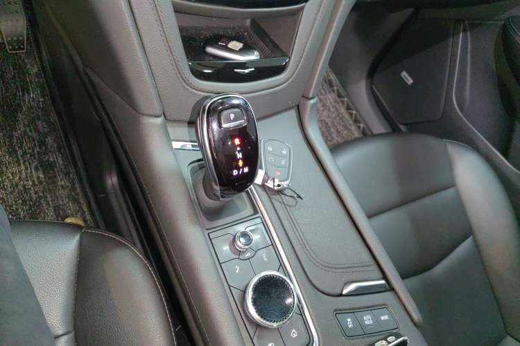 Used Cadillac XT6 2021 2.0T 6-Seater Two-Wheel Drive Luxury Version
