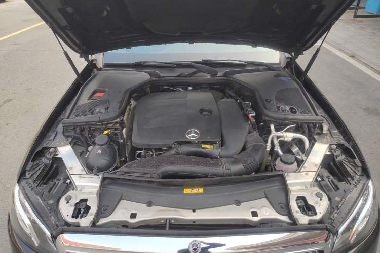 Used Mercedes-Benz E-Class 2019 E 260 L
