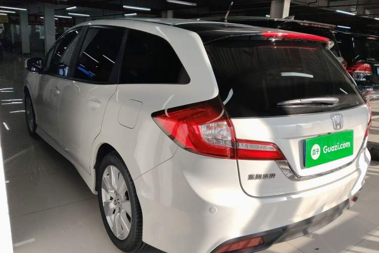 Used Honda Jade 2014 1.8L Automatic Comfort Elite Version 5 Seats
