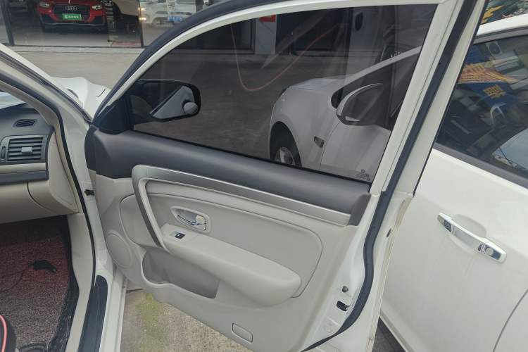 Used Dongfeng Aeolus A60 2016 1.5L Automatic Luxury Version