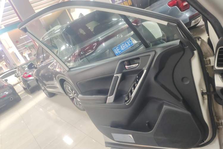 Used Subaru Forester 2016 2.0i Fashion Navigation Edition
