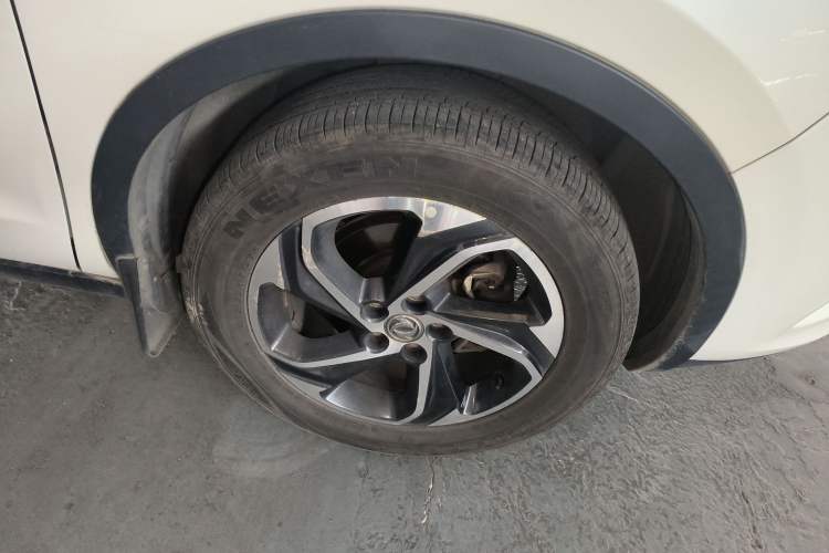 Used Dongfeng Aeolus AX5 2017 1.4T Manual Qushang Model
