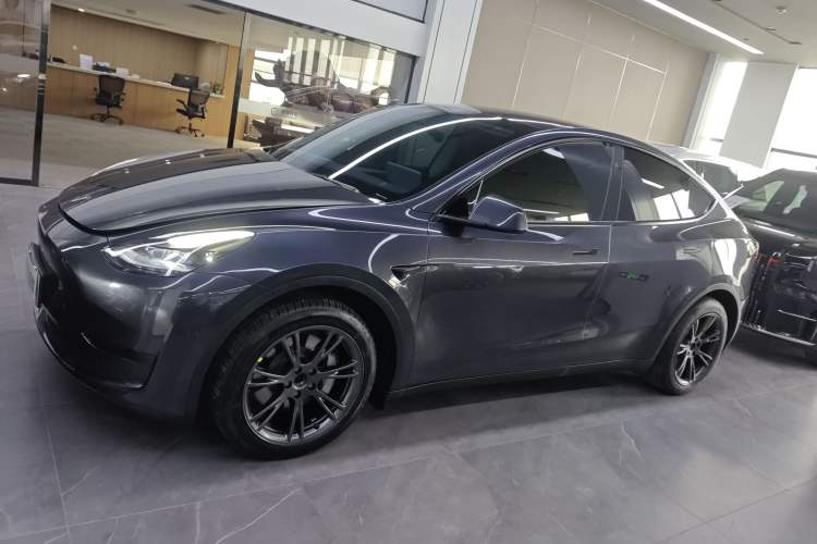 Used Tesla Model Y 2024 Rear-Wheel-Drive Version
