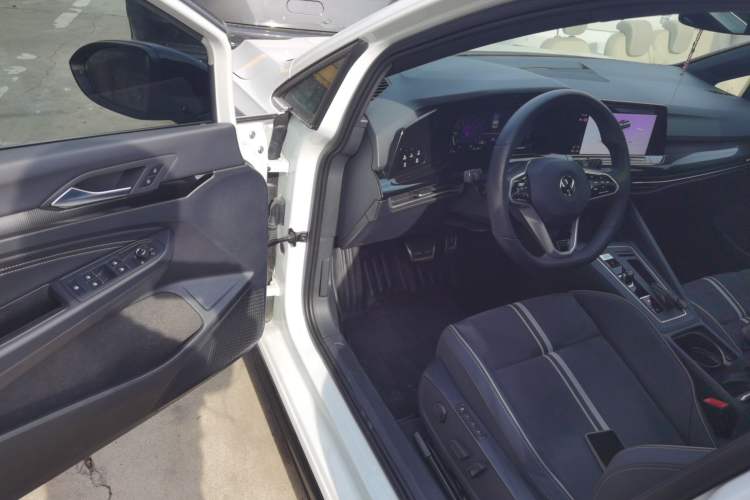 Used Volkswagen Golf 2021 280TSI DSG Pro First Edition
