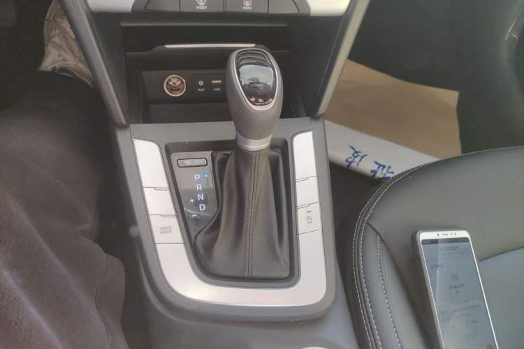 Used Hyundai Elantra 2016 1.6L Automatic ZhiXuan – Elite Version
