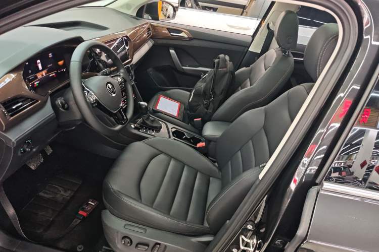 Used Volkswagen Tharu 2022 280TSI Two-Wheel-Drive Luxury Edition