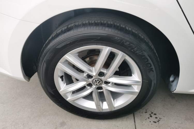 Used Volkswagen Gran Lavida 2017 230TSI DSG Comfort Edition
